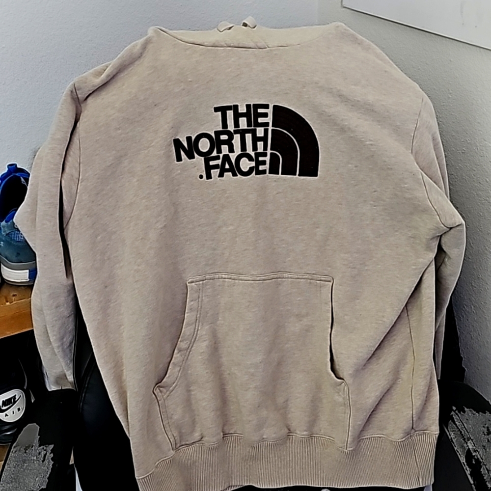 The North Face cream color hoodie (XL)